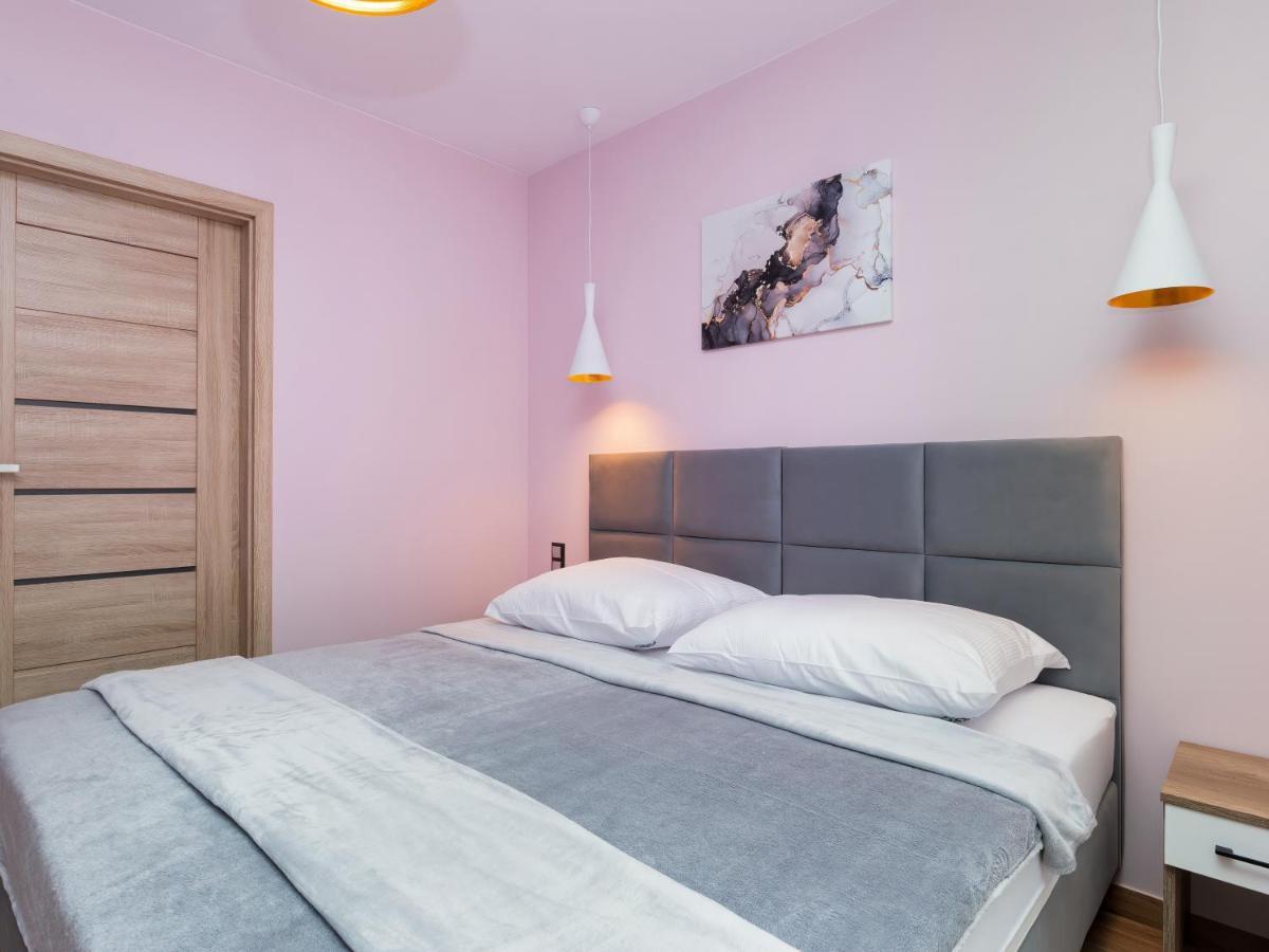 Apartament Porto Santa Rewales Exteriör bild