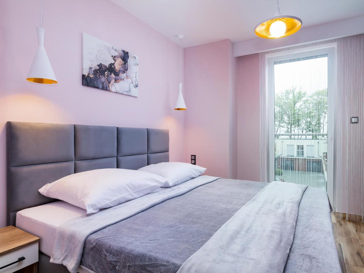 Apartament Porto Santa Rewales Exteriör bild